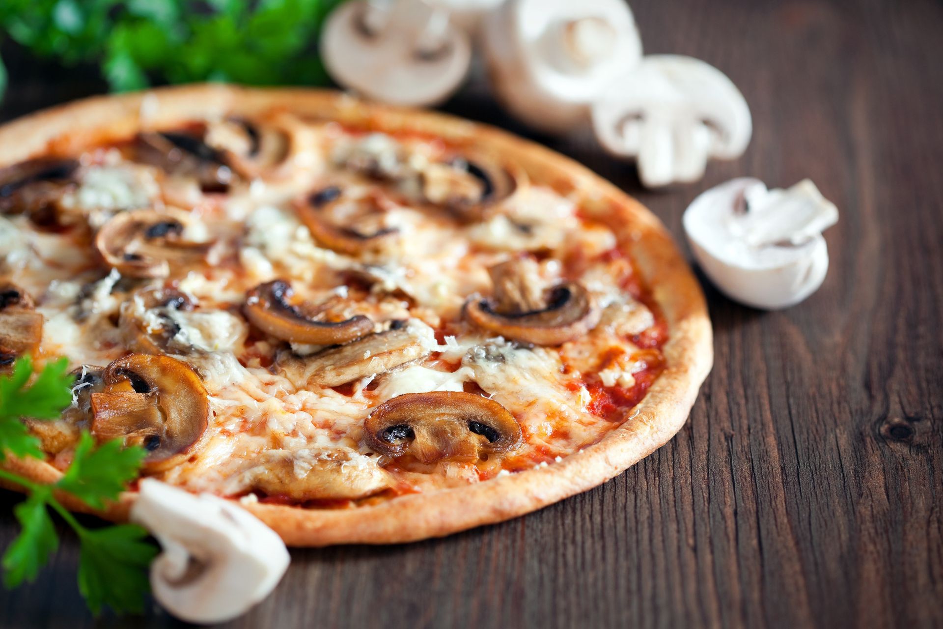 The Surprisingly Healthy Mushroom-Prosciutto Pizza